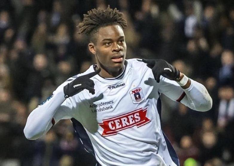 开元娱乐-法国杯赛程吃紧；亚特兰大冲刺阶段临场应变；球迷炸锅；团队化学反应显著(皇马vs亚特兰大数据)