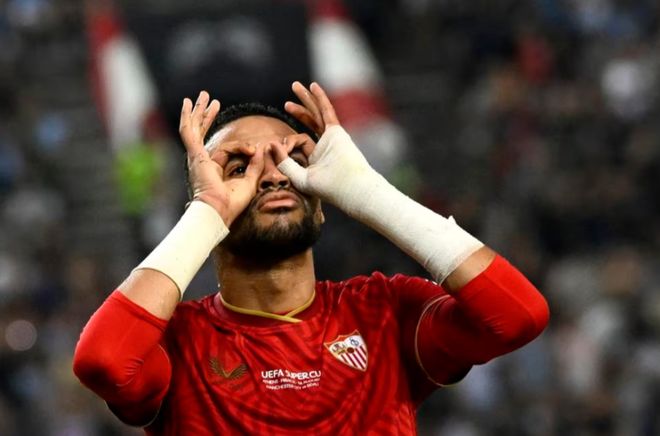 开元娱乐-包含Faker在快船比赛中官方发布新规AC米兰迎意大利杯关键赛，塞维利亚防线松动备战欧联直接炸裂的词条